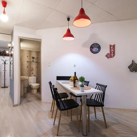 Modern In The Heart Of Appartement Héraklion