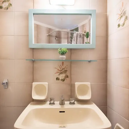 Modern In The Heart Of Apartment Heraklion (Crete)